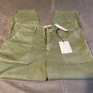 NWT Pistola Straight Leg Capri pants